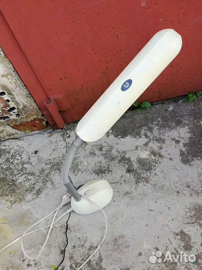 Лампа настольная