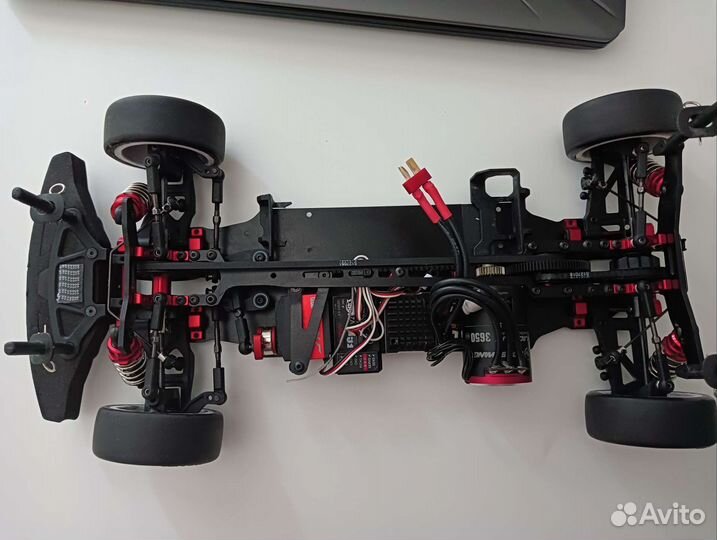 Rc модель 1:10 тс-10