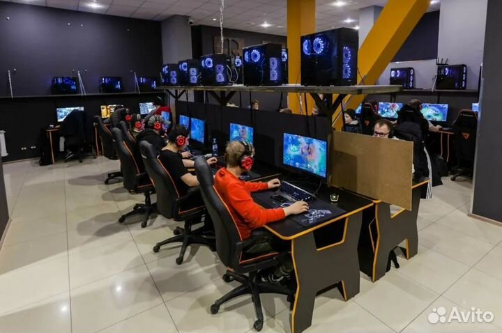 Мебель для Компьютерного Клуба