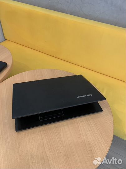 Ноутбук lenovo