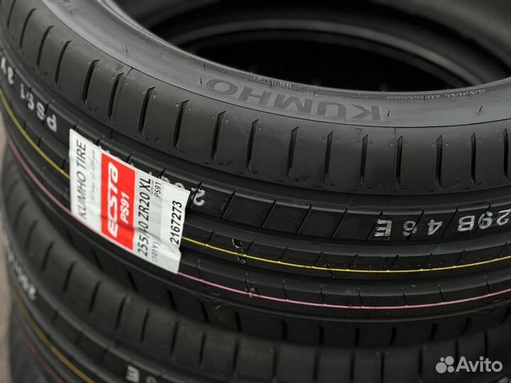 Kumho Ecsta PS91 255/40 R20 и 285/35 R20 101Y