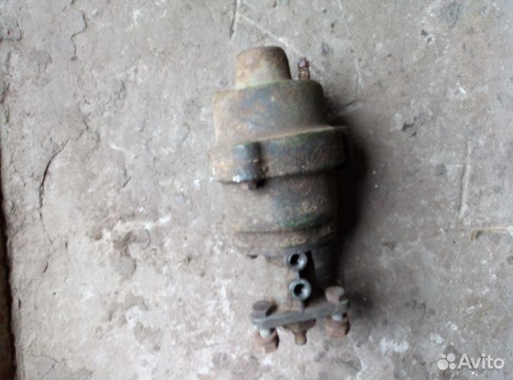 Электроклапан включения переднего моста ЗИЛ 131