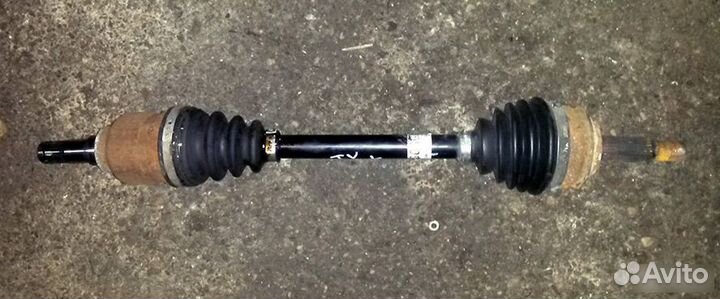 Toyota Yaris 2008г. Тойота Ярис Полуось 1.4 D-4D