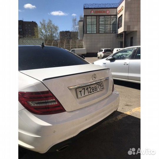 Лип спойлер Mercedes-Benz W204