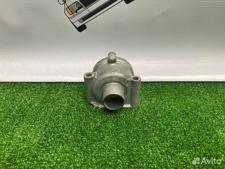 Корпус термостата Mercedes-Benz M102