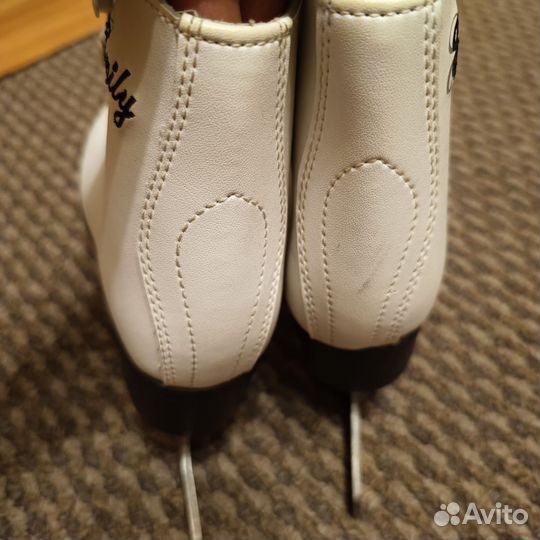 Коньки фигурные Emily Nordway 33