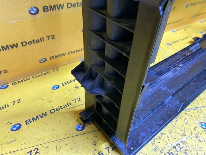 Рамка радиатора Bmw 7 E65 N62B44 2004