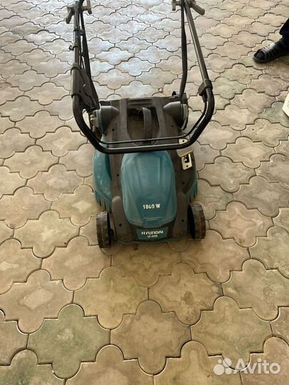 Газонокосилка бензиновая hyundai LE 4200