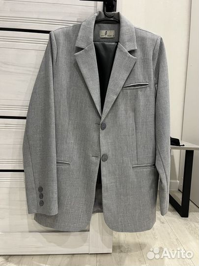 Пиджак женский