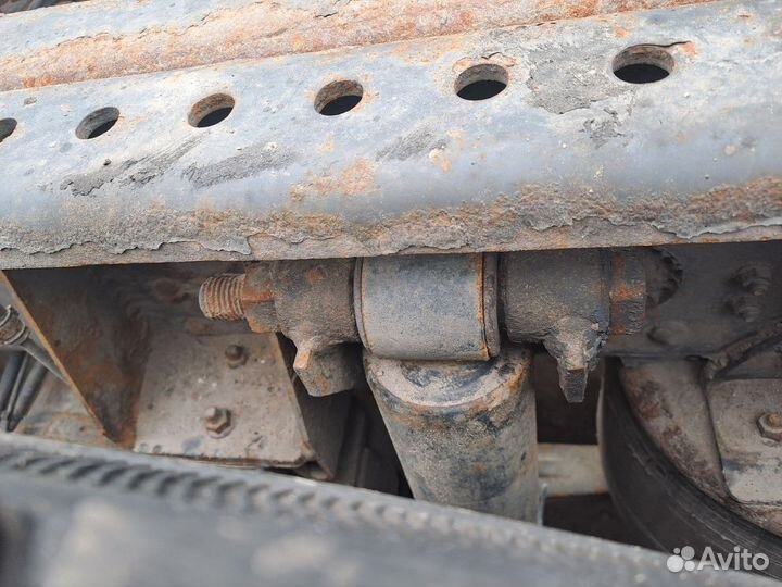 Кронштейн амортизатора заднего