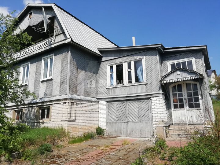 Дом 350 м² на участке 14 сот.
