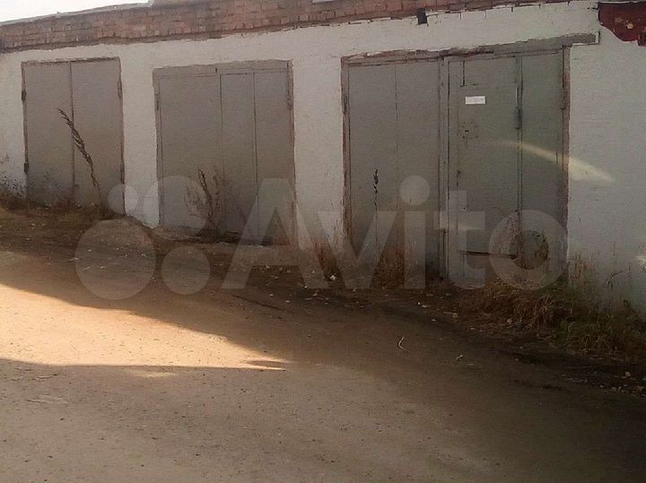 Гараж, > 30 м²