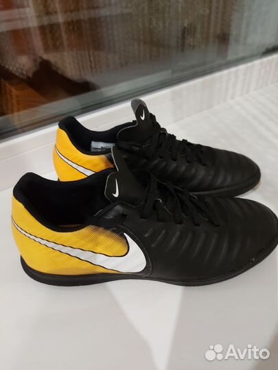 Футзалки nike