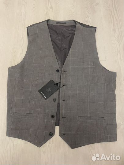 Жилет мужской серый в клетку XL