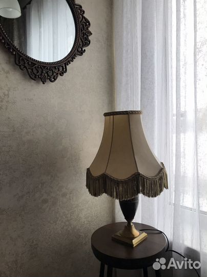 Лампа настольная