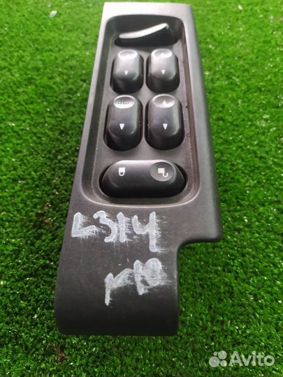 Блок управления стеклоподъемниками передний Land