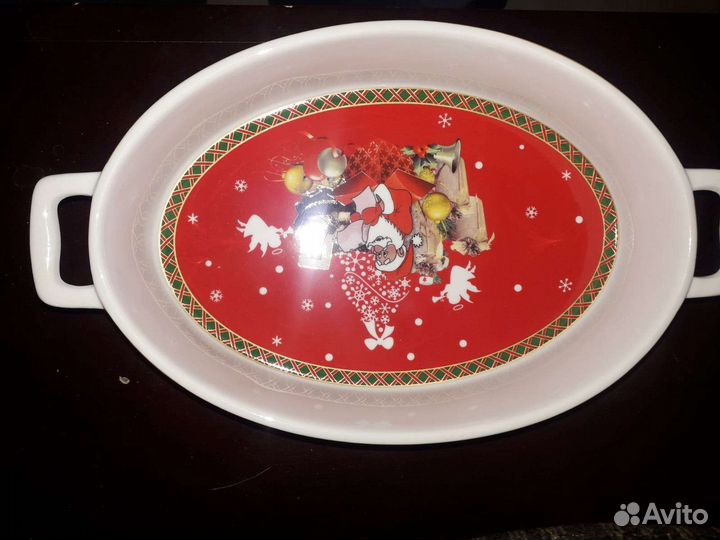 Набор столовой посуды. Длина 25см, ширина 16, гл.5