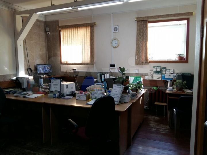 Свободного назначения в географическом центре