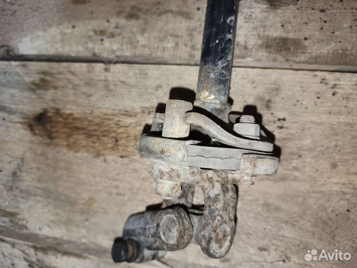 Рулевой вал Toyota Hilux Surf 1991г