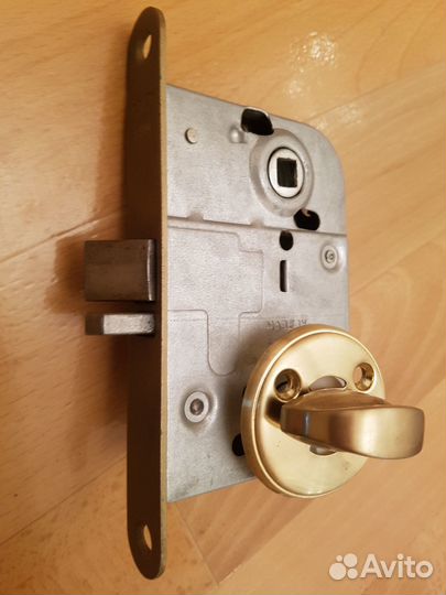 Замок врезной для ванной Финляндия