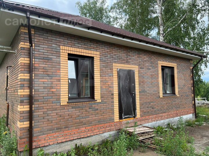 Дом 81 м² на участке 5 сот.