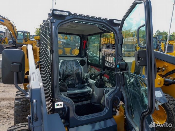 Мини-погрузчик XCMG SR760RU, 2023