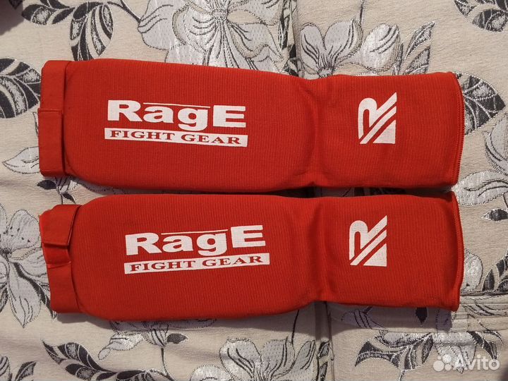 Комлект для единоборств, макивара, перчатки,защита