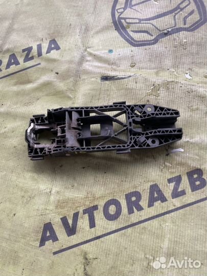 Кронштейн ручки двери Volkswagen polo