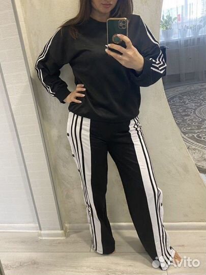 Костюм спортивный