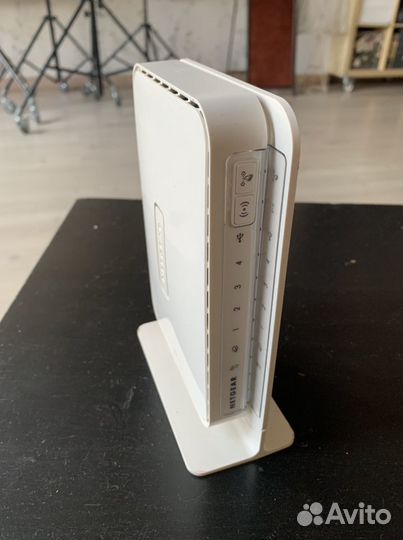 Роутер Netgear WNR2200
