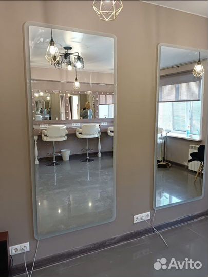 Зеркало с подсветкой в полный рост