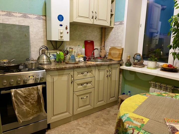 2-к. квартира, 46 м², 3/3 эт.