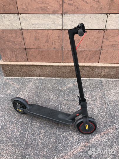 Электросамокат Xiaomi m365 Pro