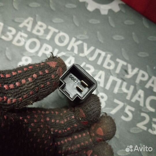 Датчик педали тормоза Chevrolet Aveo T255 T250