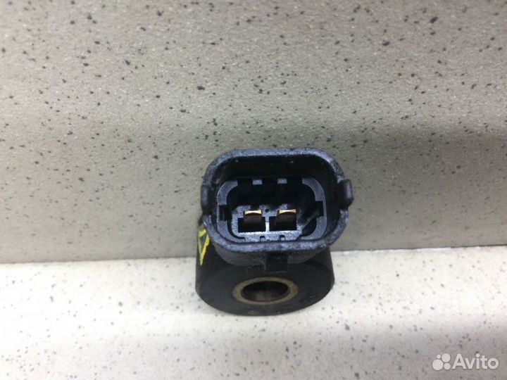 Датчик детонации Opel Astra J A14NET 2012