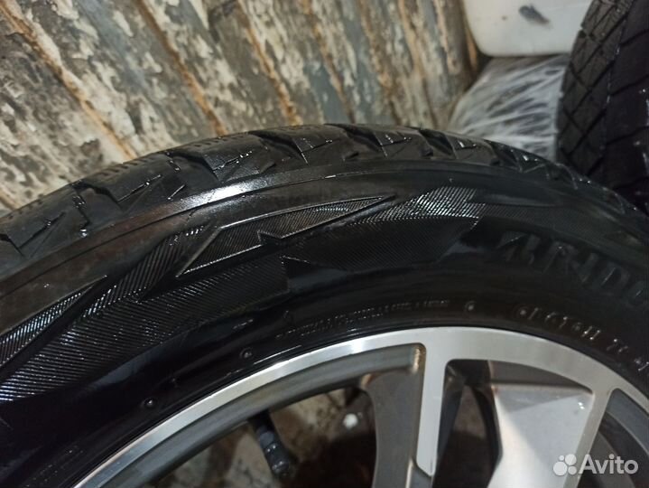 Bridgestone Blizzak Ice 235/55 R18