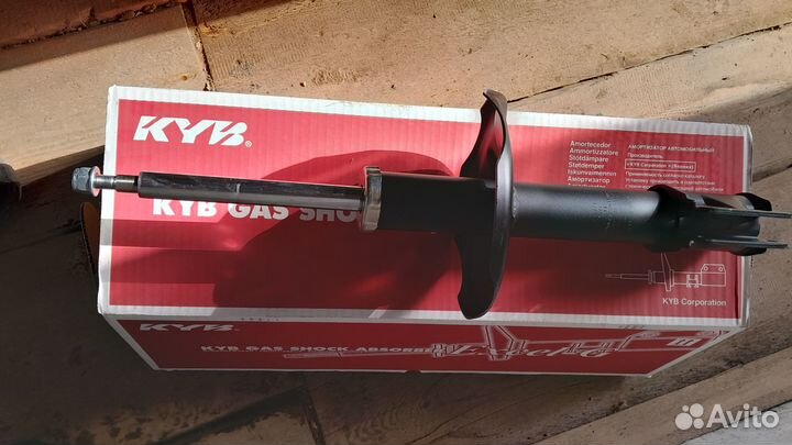 Стойка передняя на mitsubishi пинин и опора