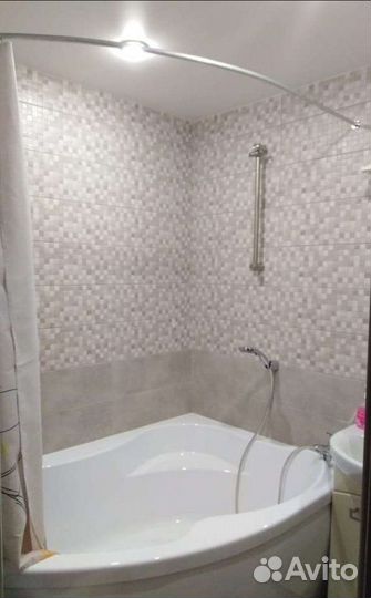 Корниз фигурный для ванной