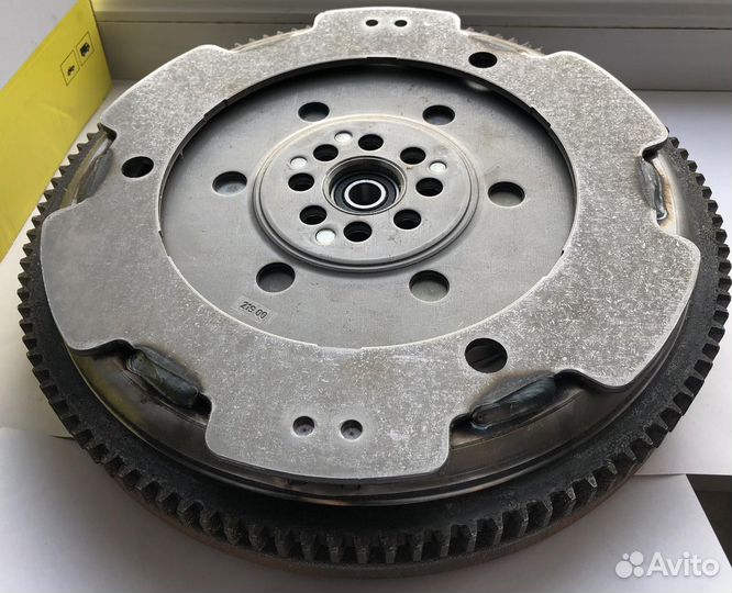 Моховик 415022110 Ивеко Дейли 3.0