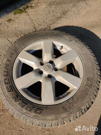 Toyo 310 235/60 R17 102H