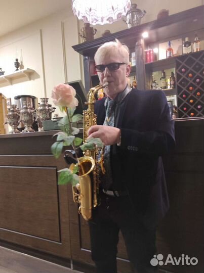 Саксофонист