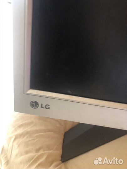 Монитор LG