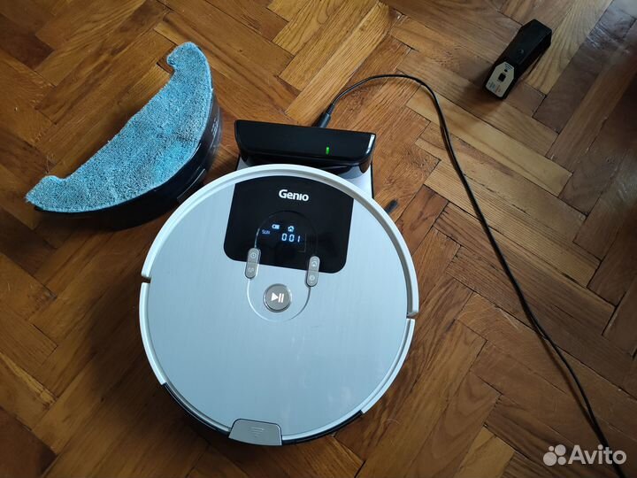 Робот пылесос моющий Genio Deluxe 500