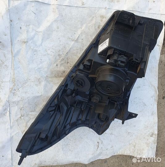 Фара Renault Trafic III (2014-2021)