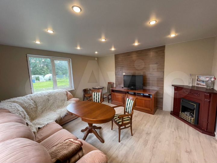 Дом 168 м² на участке 7 сот.