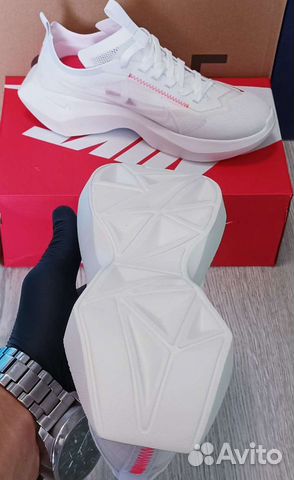 Кроссовки женские Nike Vista объявление продам