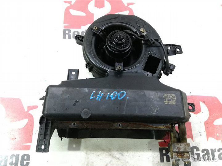 Печка задняя задняя Toyota Hiace LH100 2LTE 1992