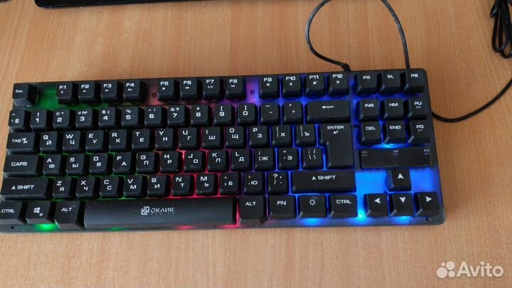 Игровая клавиатура с подсветкой