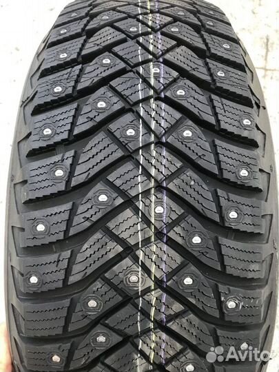 Goodyear UltraGrip Arctic 2 215/55 R17 98T