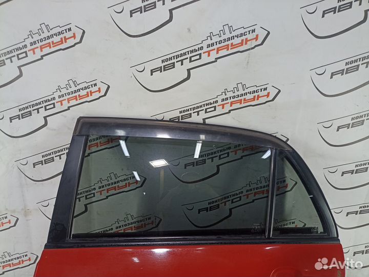 Дверь toyota allex corolla runx NZE121 NZE124 ZZE122 ZZE123 ZZE124 6700413300 задняя левая красный